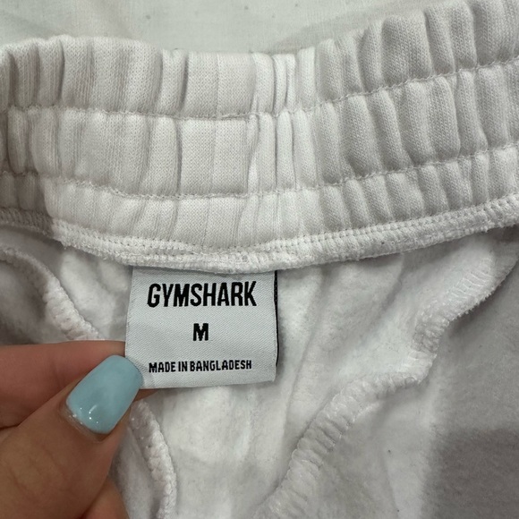 GYMSHARK SHORTS - Picture 2 of 2